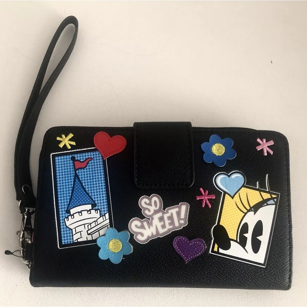 Disney Parks So Sweet Clutch Wristlet Wallet NWOT